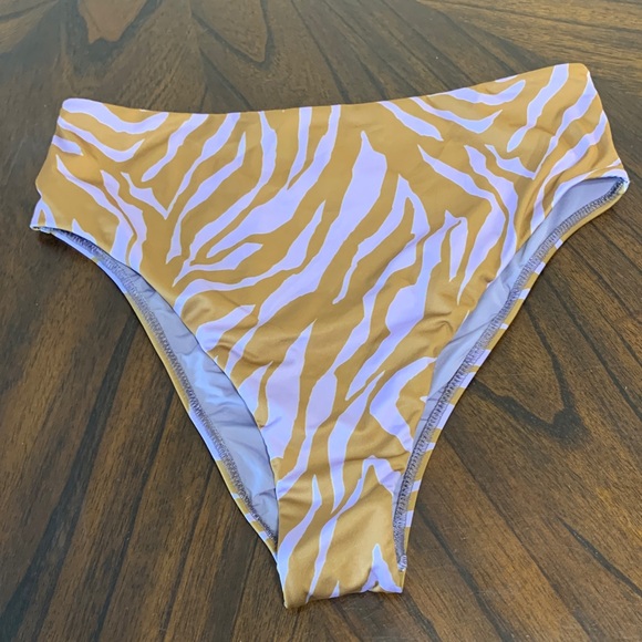 Gottex Other - Gottex- purple and brown animal print Bikini Bottom